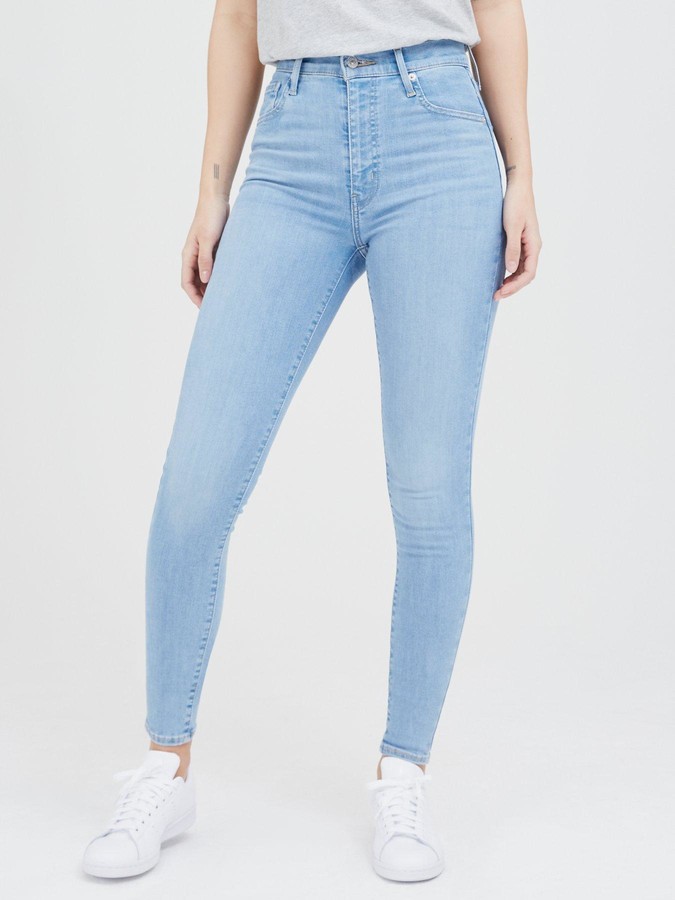 slimming slim levi's