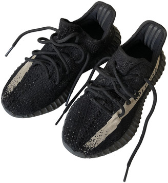 white yeezy womens trainers