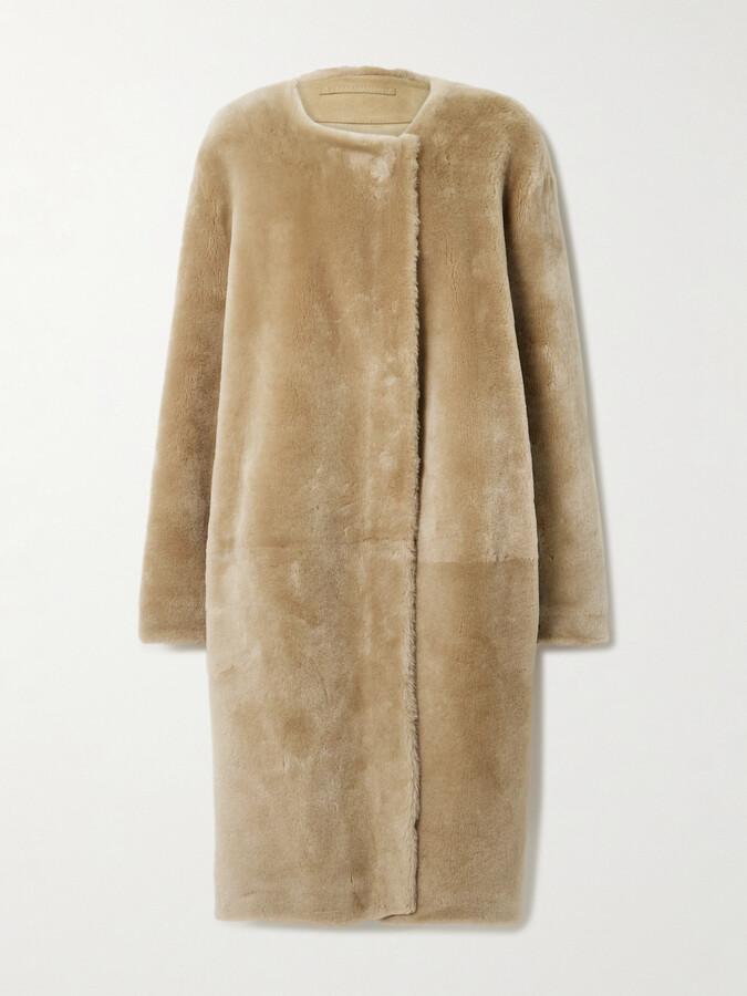 Totême Shearling Coat - Neutrals