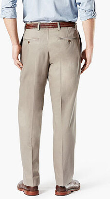 Dockers Classic Fit Signature Khaki Lux Cotton Stretch Flat Front Pants