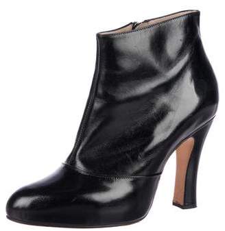 Marc Jacobs Leather Round-Toe Booties