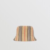 Thumbnail for your product : Burberry Reversible Icon Stripe Cotton Bucket Hat