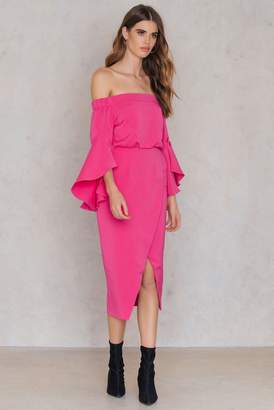 Lavish Alice Bell Frill Sleeve Dress Pink