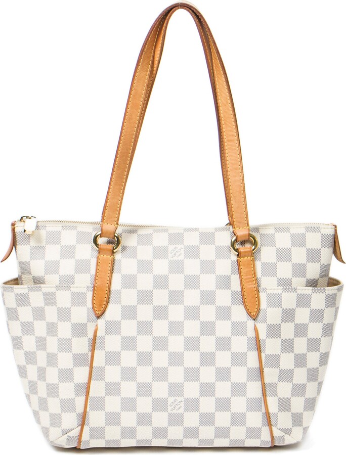 Louis Vuitton Stresa Handbag Monogram Canvas PM - ShopStyle Shoulder Bags