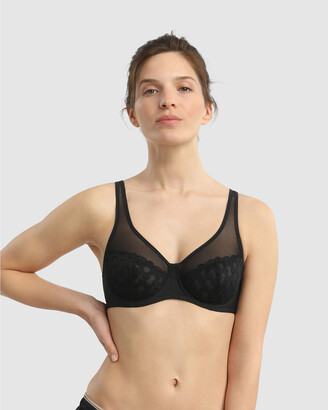 Dim Generous Broderie Full Cup Bra in Embroidery