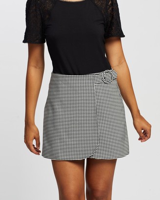Review Women's Black Shorts - Louisiana Gingham Skort - Size One Size, 12 at The Iconic