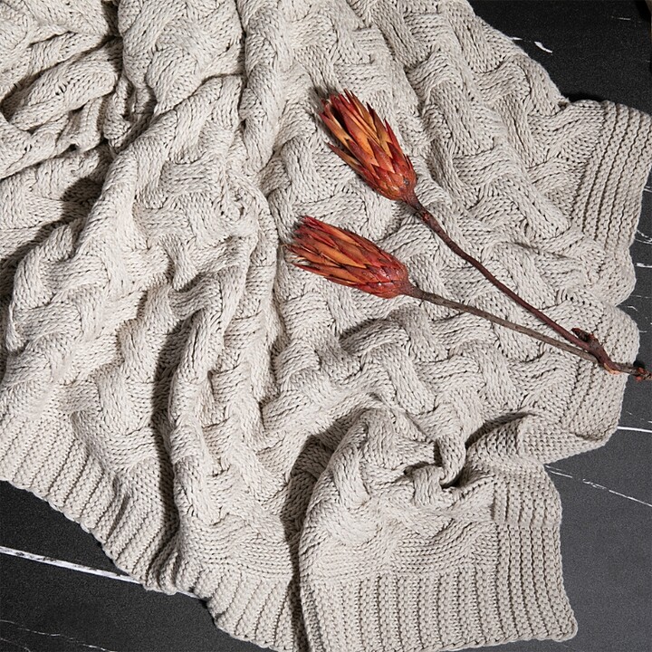 Pink Lemonade Dapa Throw Blanket