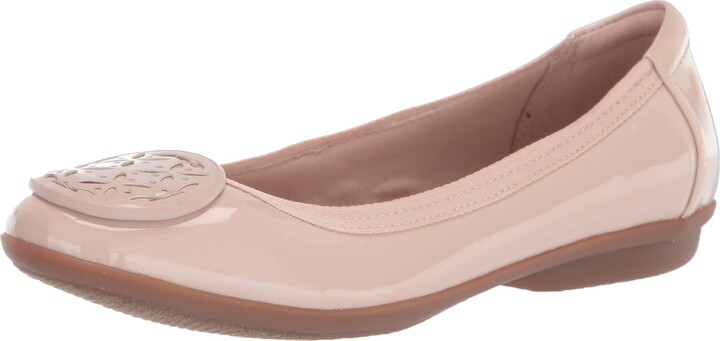clarks pink flats
