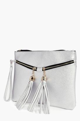 boohoo Aaliyah Metallic Tassel Zip Clutch Bag