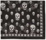 Alexander McQueen - Foulard en soie noir Skull