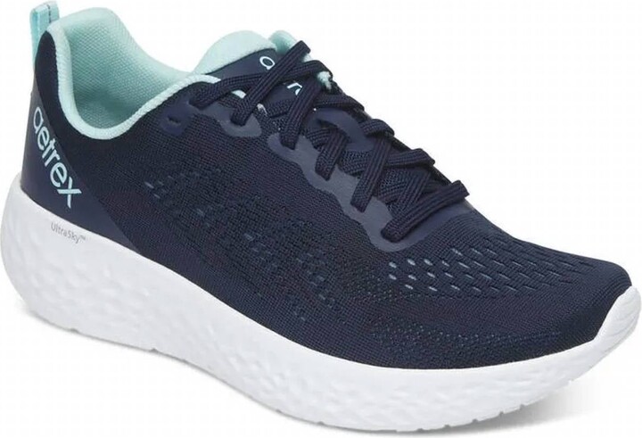 Women Danika Sneakers In Navy