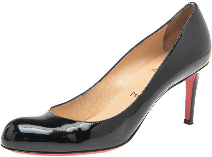 louboutin round toe pump
