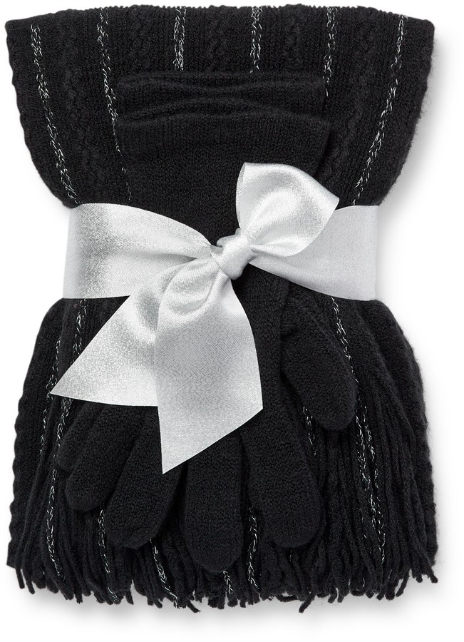 black scarf and gloves