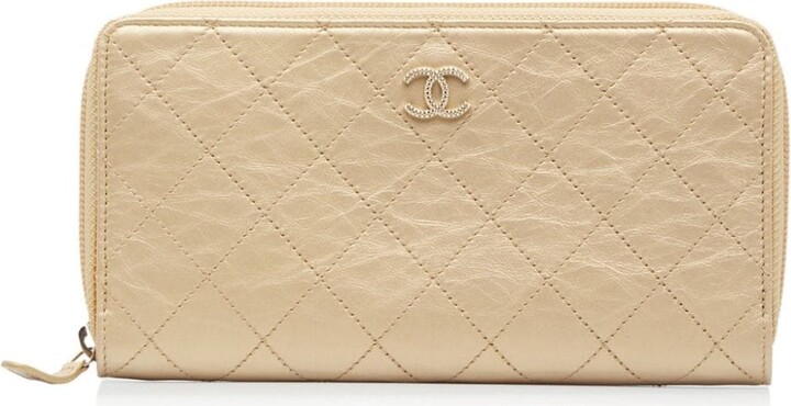 Pre-owned Chanel Leather Wallet In Silver