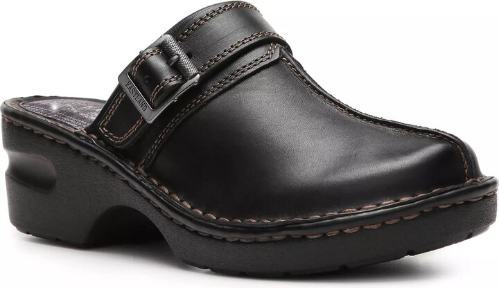 Eastland Wide Width Mae Clog
