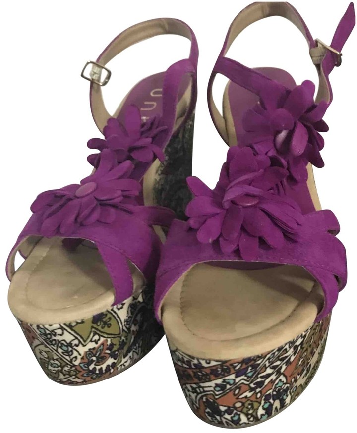 unisa pink sandals