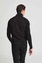 Thumbnail for your product : Reiss Hybrid Quilted Gilet