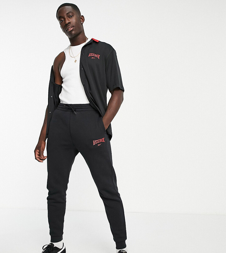 Reebok vintage logo sweatpants in black - exclusive to ASOS - ShopStyle  Activewear Pants