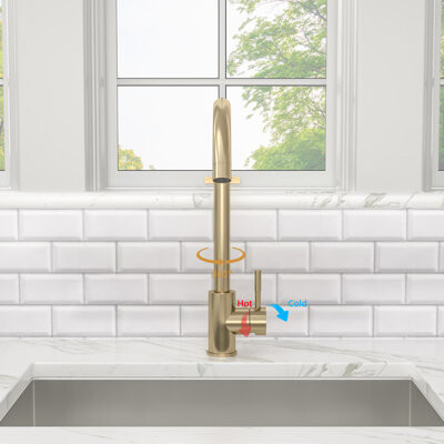 Single Gold Kitchen Faucet, 360 Degree High Arc Spout, 304 Stainless Steel Build, Tarnish , And Rustproof, Easy To Use For Tasks, Ceramic Cartridge Le