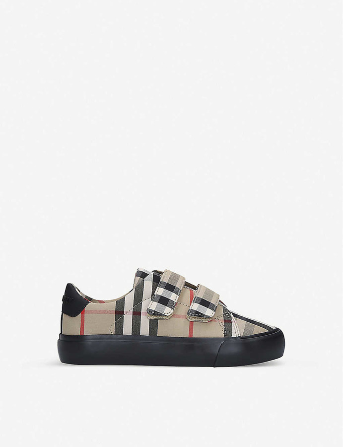 boys burberry shoes