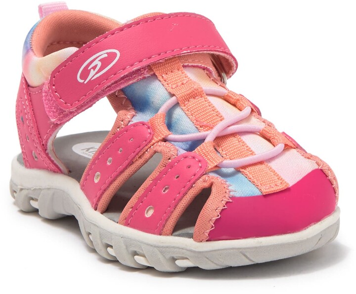 little girl closed toe sandals