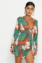 Thumbnail for your product : boohoo Satin Chain Print Twist Shift Dress