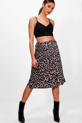 boohoo Woven Leopard Print Pleated Skater Skirt