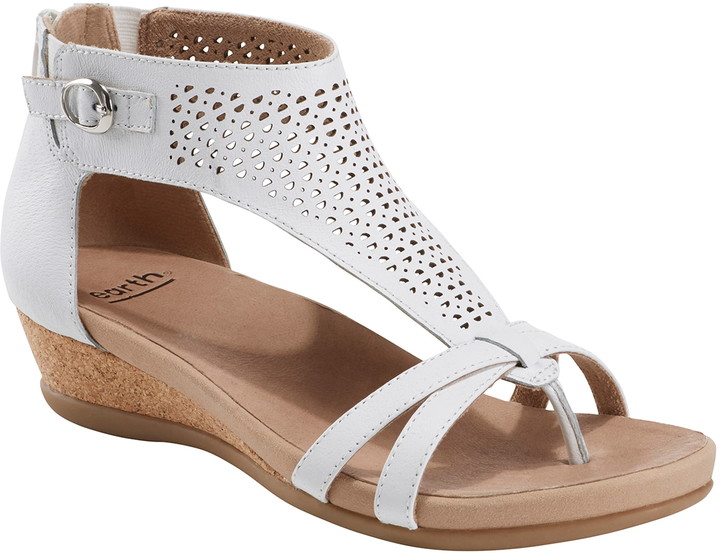 earth nauset sandal