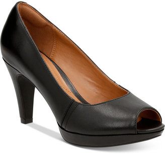 Clarks Collection Women's Narine Rowe Pumps