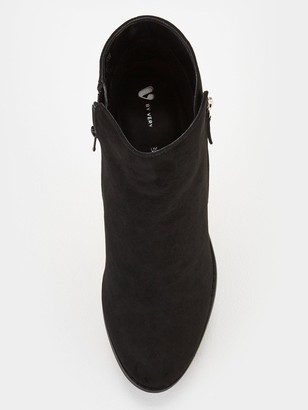 Very Fleet Zip Low Heel Ankle Boots - Black