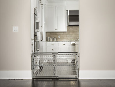 Regalo Easy Fit Adjustable 24 to 42 inches Wide Plastic Safety Gate