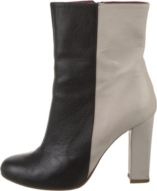 Missoni Leather Ankle Boots Black Colorblock Pattern Round-Toes Exposed Zip Closure at Sides Unfortunately, due to restrictions, this item may not be eligible for shipping in all areas.