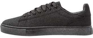 New Look MLING Trainers black