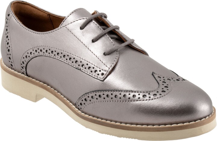 SoftWalk Willet Wingtip Derby