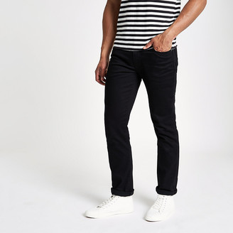 black slim levi jeans