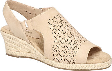Easy Street Shoes Womens Serena Wedge Sandals