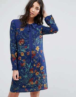 Lavand Printed Shift Dress With Tie Neck
