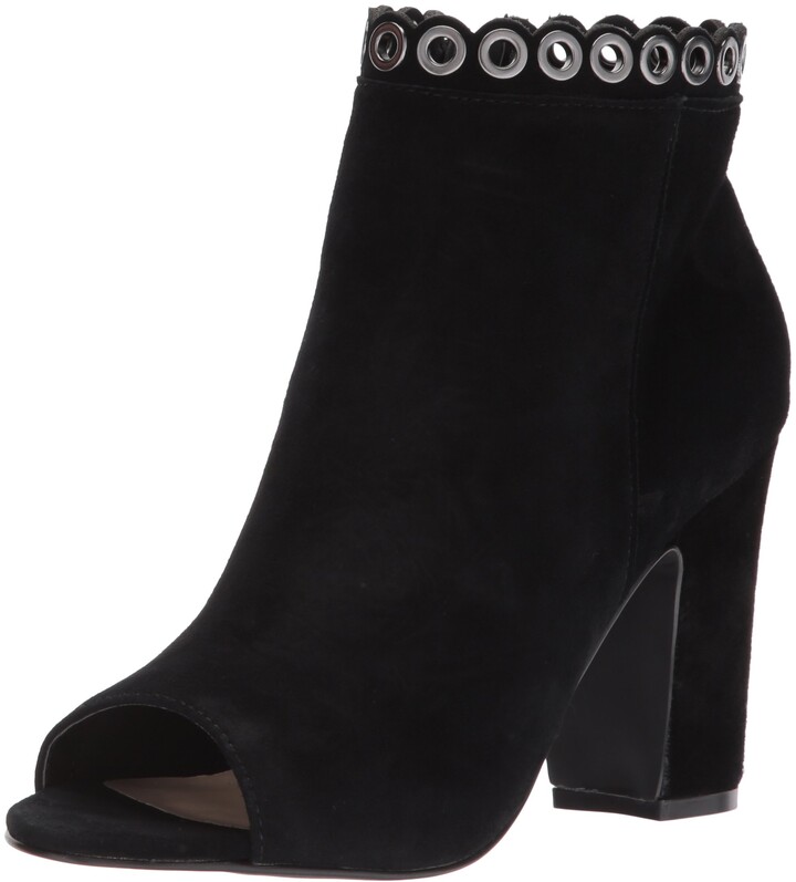 fergie admire bootie