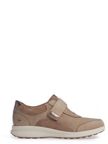 Thumbnail for your product : Clarks Un Adorn Lo Sneaker