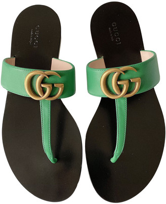 gucci flip flops green