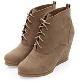 Thumbnail for your product : New Look Black Lace Up Wedged Ankle Boots