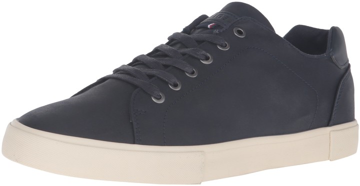tommy hilfiger men's zeki sneakers