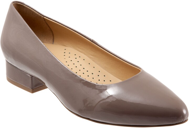 Ladies Heavenly Feet Rizzi Taupe Patent Leather Shoes 