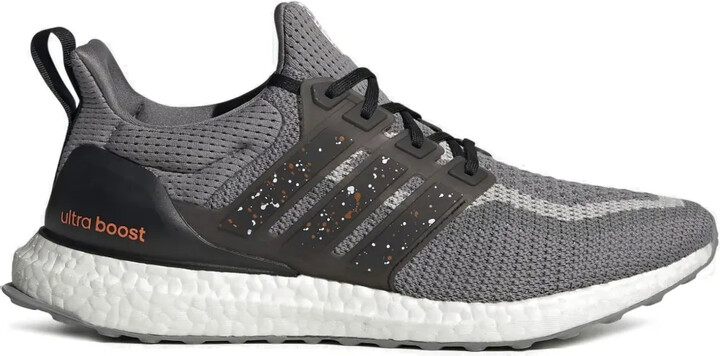 Ultraboost DNA trainers