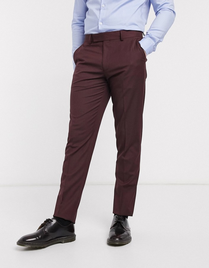 What to wear with maroon pants