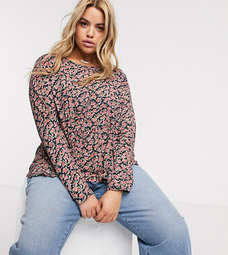 Wednesday's Girl Curve smock top with peplum hem in ditsy floral print