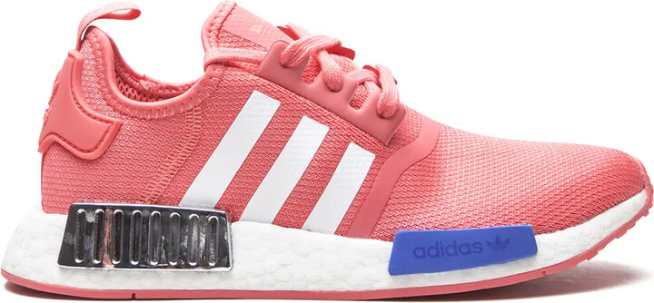 adidas hot pink shoes