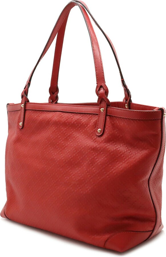 Pre-owned Crossbody Bag In Red