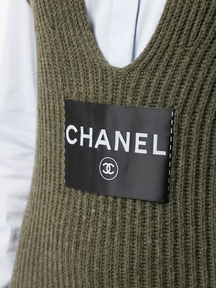 Chanel Pre Owned Cashmere Plunge-Neck Dress