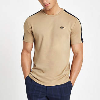 River Island Mens Brown slim fit wasp embroidered tape T-shirt